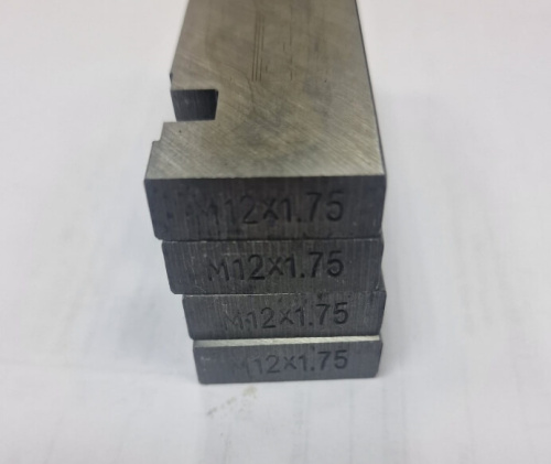 Плашки резьбонарезные Hongli M 12 (Alloy)