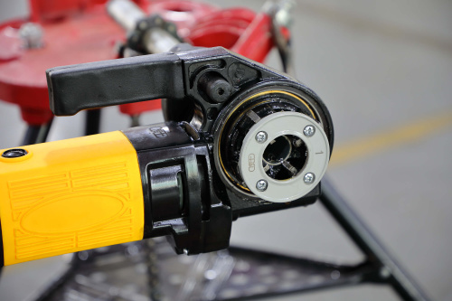 Резьбонарезной электрический клупп SQ30A (1/2-1.1/4) HSS